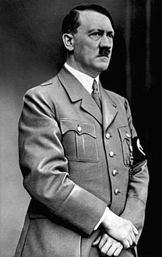Hitler dan koneksi Jesuit