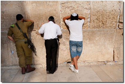 Israeli Soldier at wailing wall
