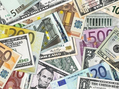 Geld: Dollar und Euro