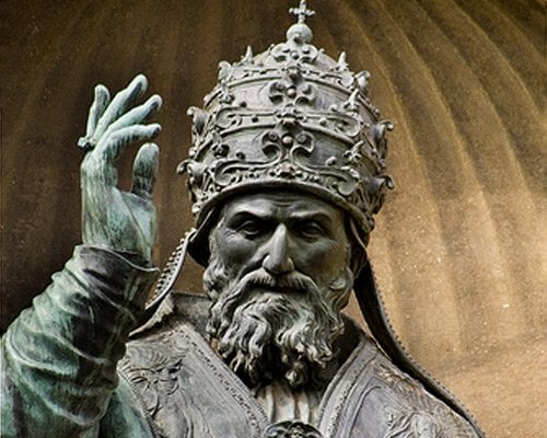 Poopo Gregory XIII