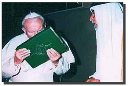 Papst Johannes Paul II. küsste den Koran (14. Mai 1999).