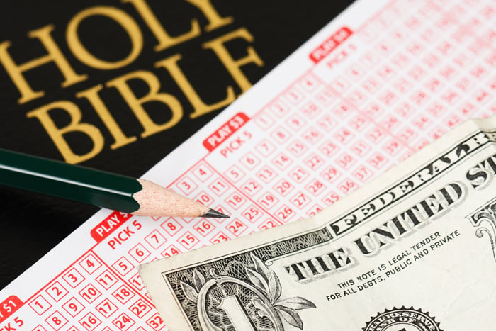 El Evangelio de la Prosperidad: El Religioso Pague-y-Juega image