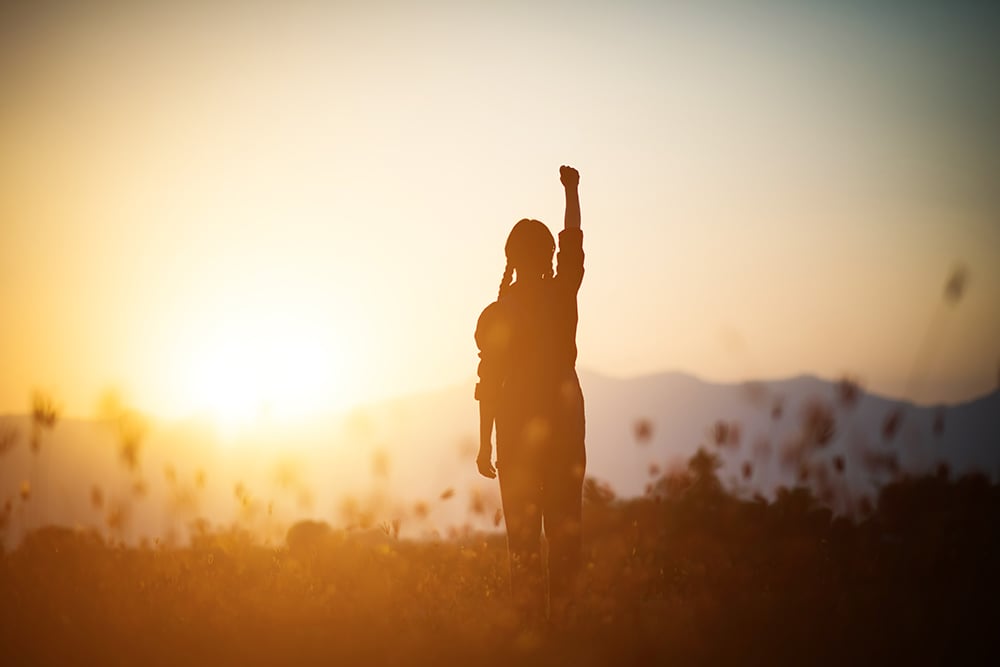 silhouette-of-woman-praying
