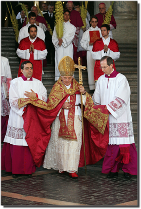 البابا بنديكتوس السادس عشر