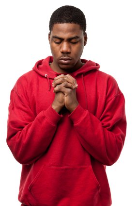 ung man som ber