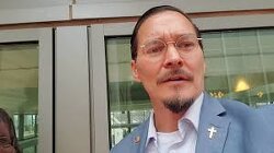 “You can’t live if you have this in your system... this is the cause of the Mass Deaths… Dr. Ryan Cole has determined these clots go all over your body... and they continue to grow until you ‘stroke out’... this is a BIG DEAL...”