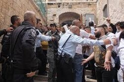 After being blocked from entering the Church of the Holy Sepulchre, Israeli forces brutally assaulted Palestinian Christians gathered for Holy Saturday in occupied Jerusalem, pointing weapons at them and threatening to kill them.