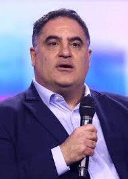 American journalist shouts in anger: 